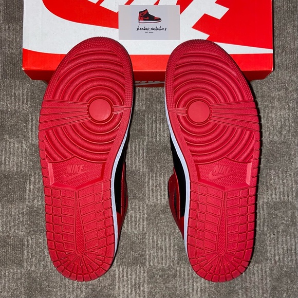 SOLD ❌ Jordan 1 Mid Banned Size 13 - Picture 5 of 5